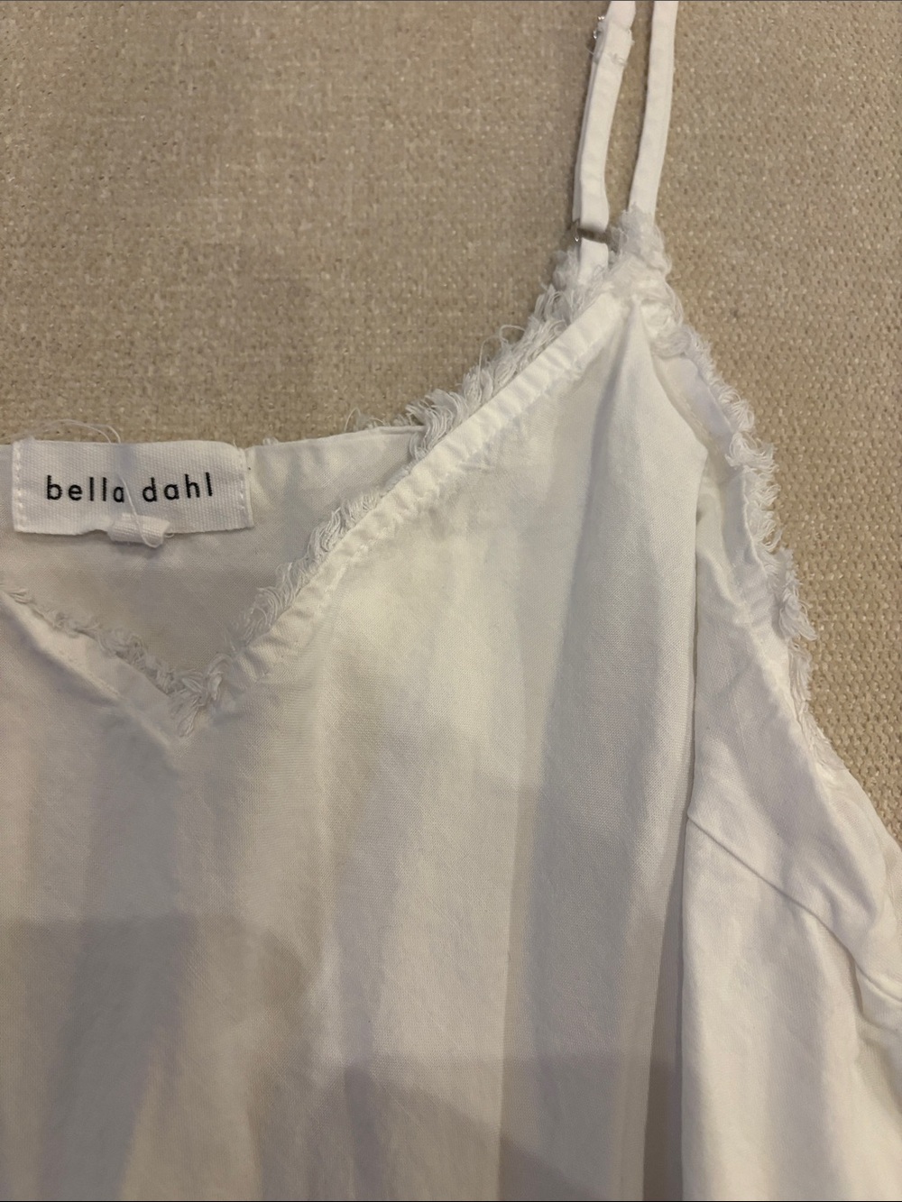 Bella Dahl White V-Neck Lace Trim Camisole - Picture 2 of 6